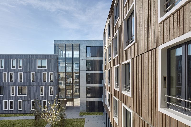 Die Hybridbauweise mit hohem Holzanteil reduziert die CO2-Emissionen der Gebäudekonstruktion erheblich.  (Quelle: Sigurd Steinprinz, Düsseldorf)